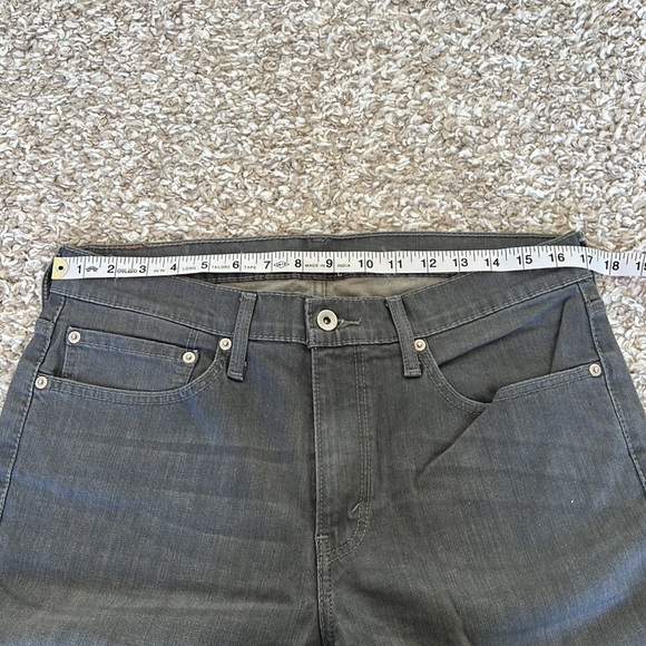 Levi’s Men’s Grey Jeans with Zipper Fly. Size 34x34 - Picture 7 of 10